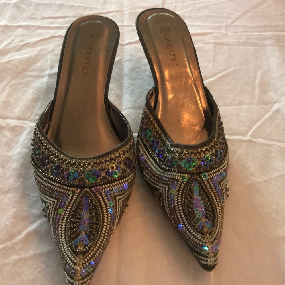 Restricted heels mule styled size 7.5M heel 2”